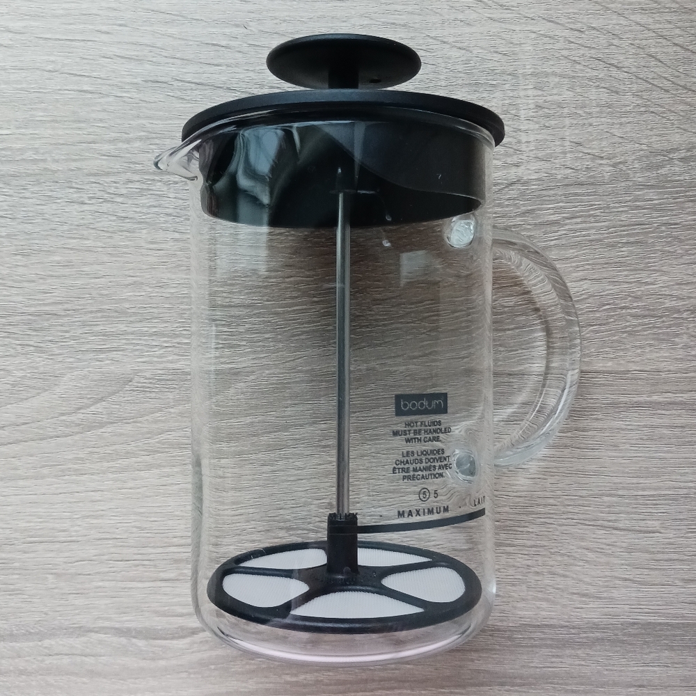 🌷 Bodum Latteo Manual Glass Milk Frother - Picture 7 of 13